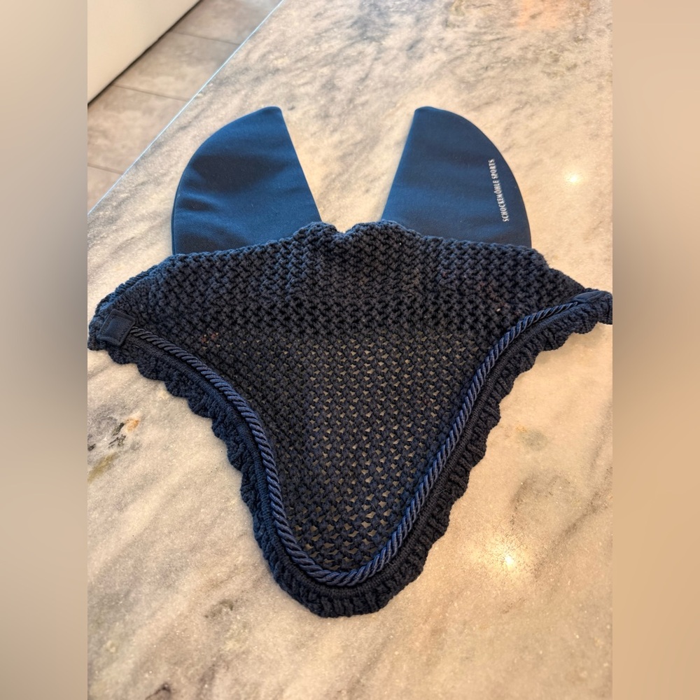 Navy blue Schockemöhle Sports Fly Bonnet.